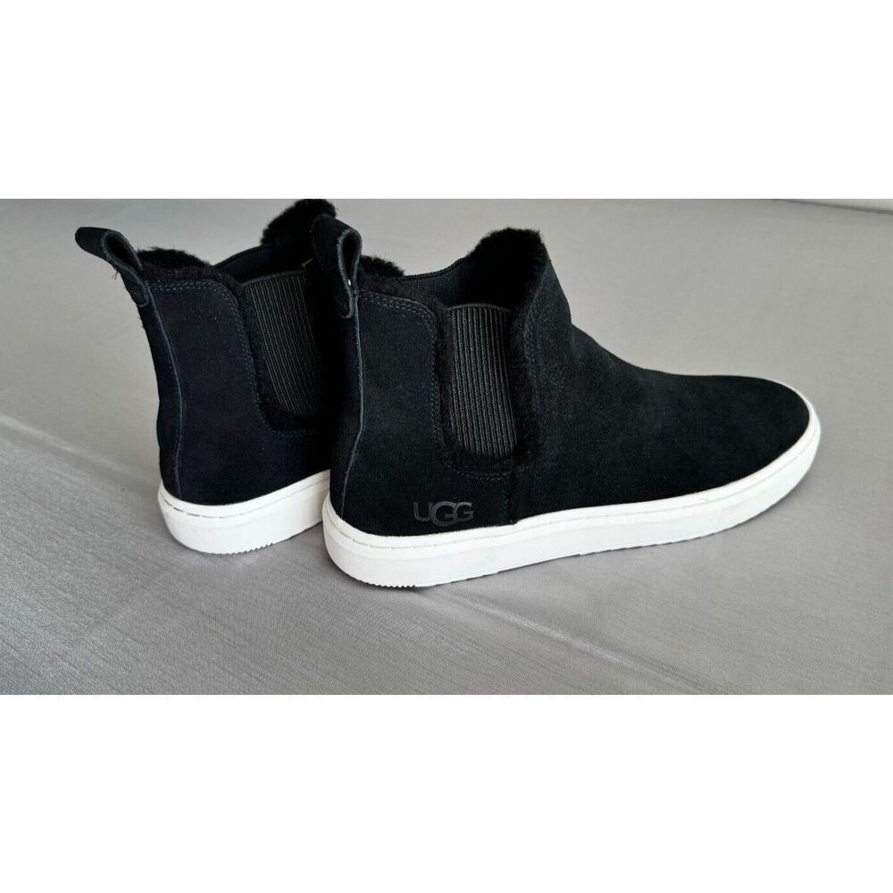 UGG Alameda Chelsea Slip On Sneakers Sz 10 - NWOB